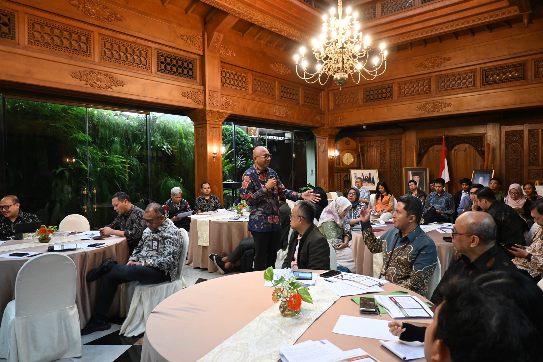 Ministry officials in dialogue on delivering Indonesia&rsquo;s NDC